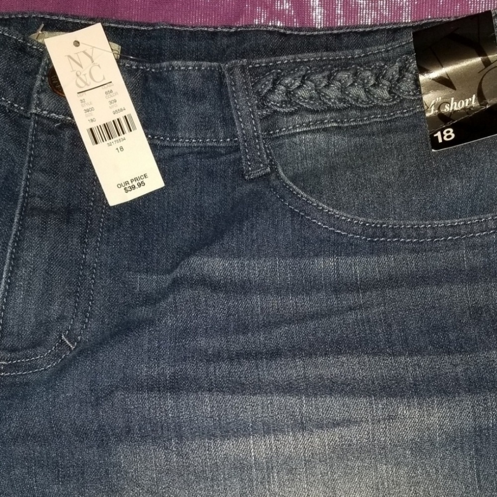 NWT NY&Co Denim Shorts~Sz 18 - Picture 4 of 7